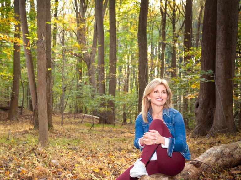 7 Ways to Use Your Phone with Joy and Intention